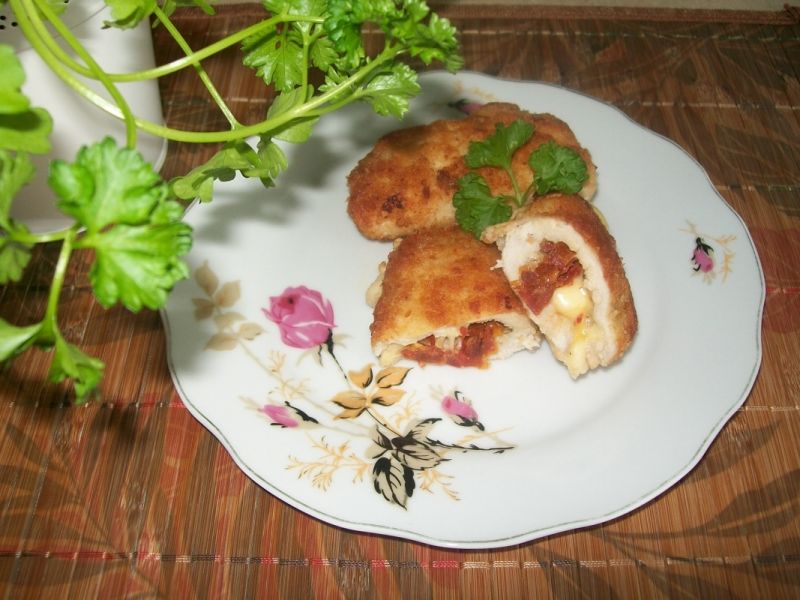 Kotlety schabowe z nadzieniem Kotlety schabowe z nadzieniem