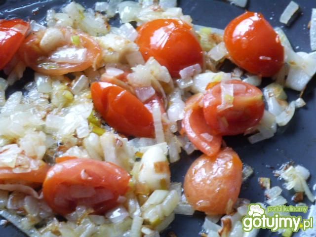Kotlety schabowe z pomidorami i serem