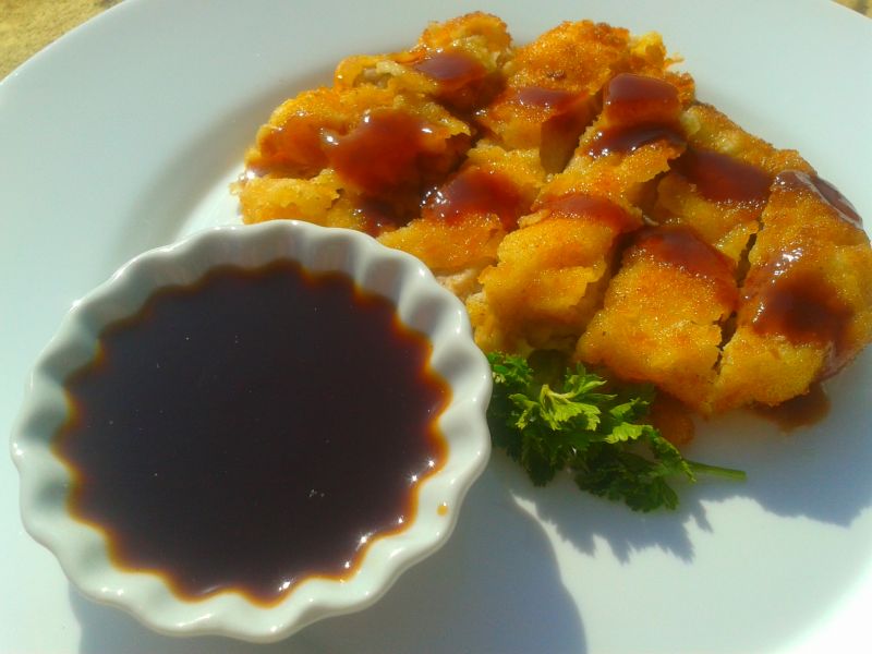 Kotlety schabowe z sosem tonkatsu