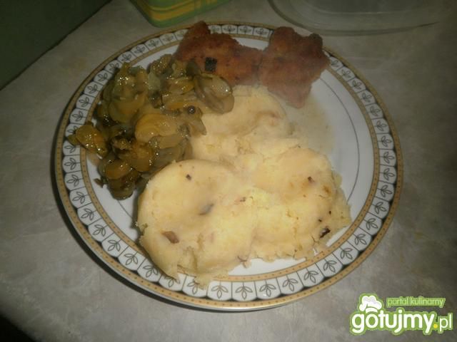 Kotlety sojowe z ziemniakami