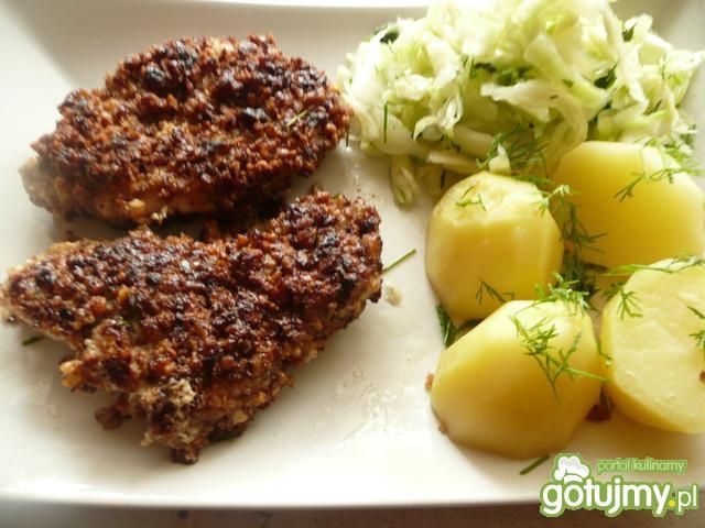 Kotlety w orzechowej panierce Kotlety w orzechowej panierce