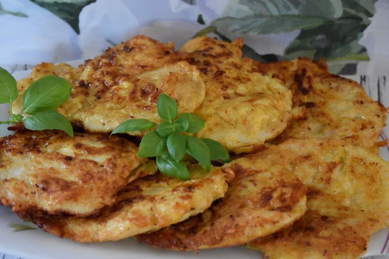 Kotlety w panierce serowej