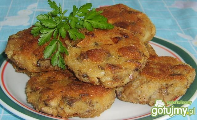 Kotlety z cebulą i pieczarkami Kotlety z cebulą i pieczarkami