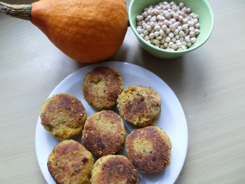 Kotlety z ciecierzycy i dyni