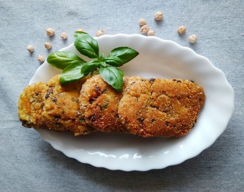 Kotlety z ciecierzycy i pieczarek Kotlety z ciecierzycy i pieczarek