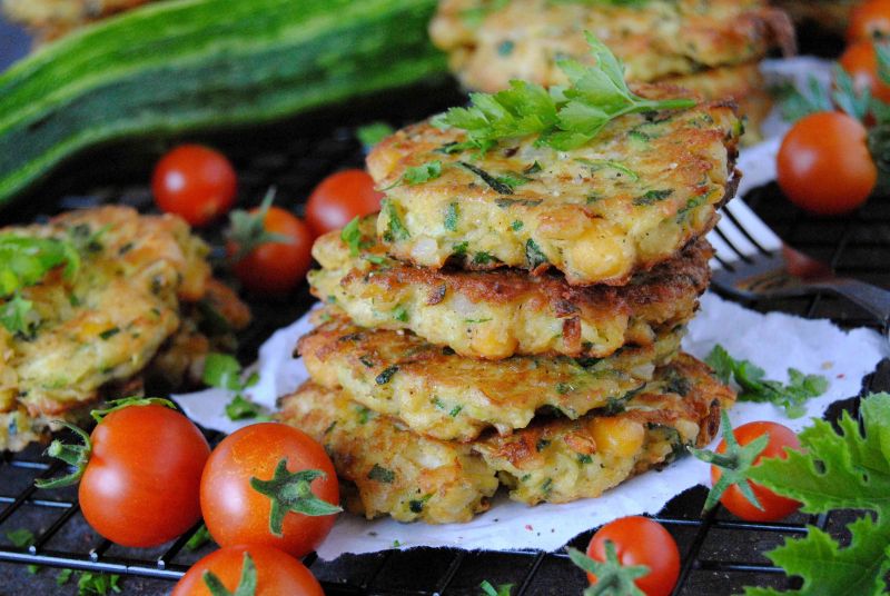 Kotlety z cukinii i ciecierzycy Kotlety z cukinii i ciecierzycy