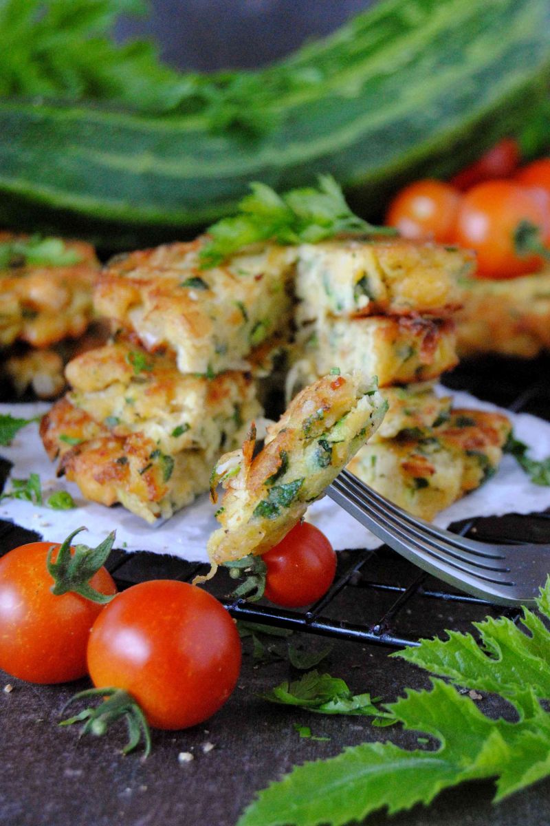 Kotlety z cukinii i ciecierzycy Kotlety z cukinii i ciecierzycy