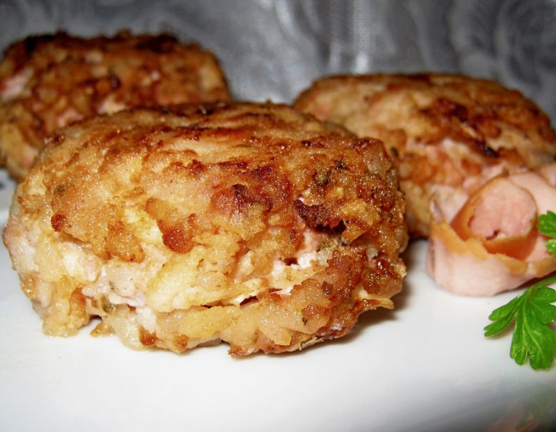 Kotlety z gołąbkowych resztek Kotlety z gołąbkowych resztek