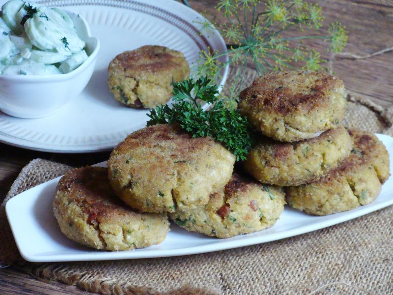 Kotlety z jajek i kabanosem Kotlety z jajek i kabanosem