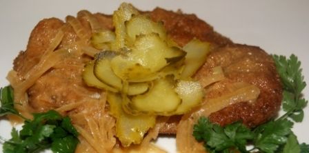 Kotlety z karkówki w panierce z  ziarnami lnu