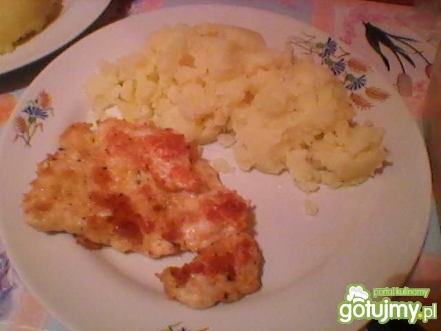 Kotlety z kurczaka w serowej panierce