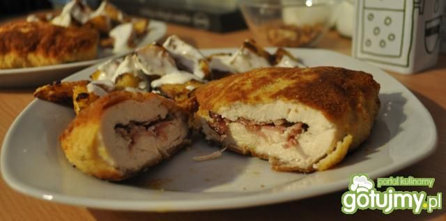 Kotlety z kurczaka z niespodzianką Kotlety z kurczaka z niespodzianką