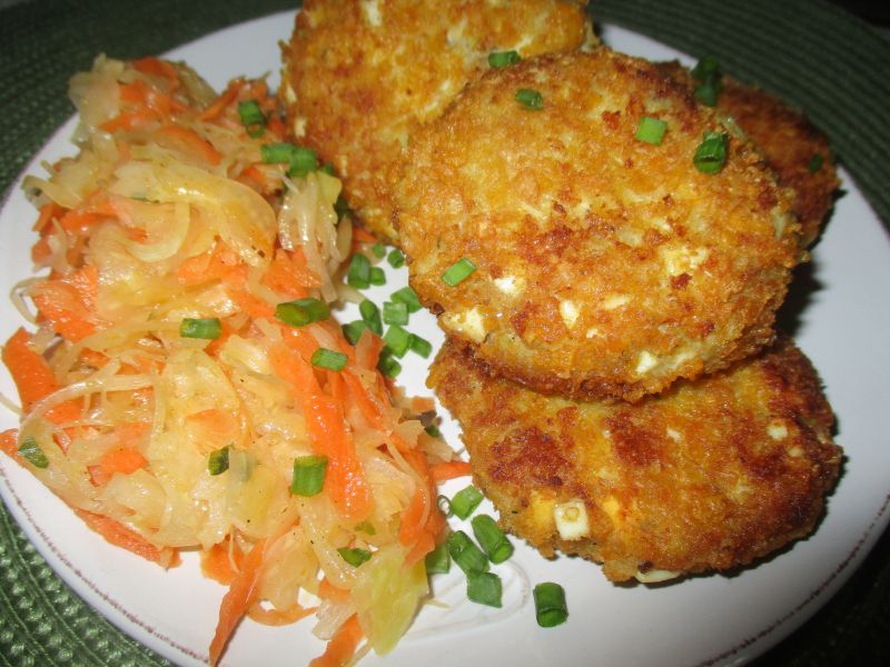 Kotlety z mintaja panierowane w płatkach Kotlety z mintaja panierowane w płatkach