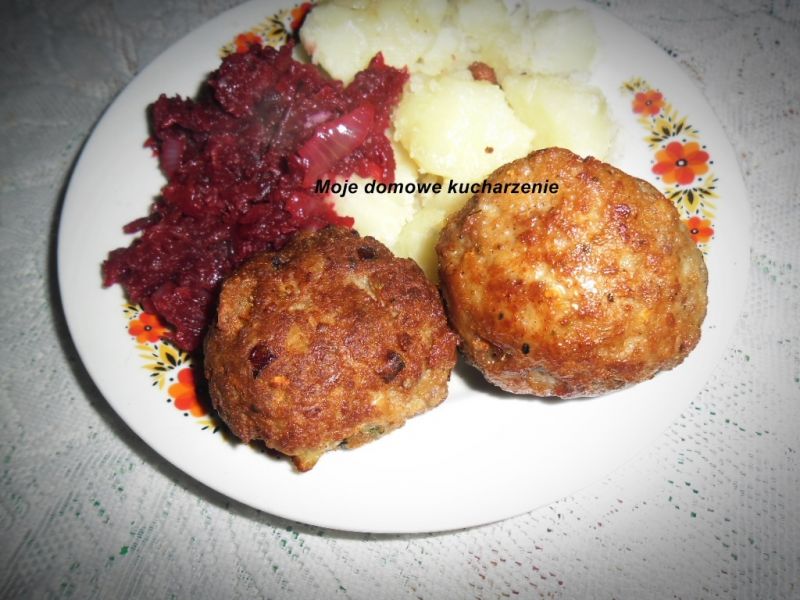 Kotlety z suszonymi pomidorami