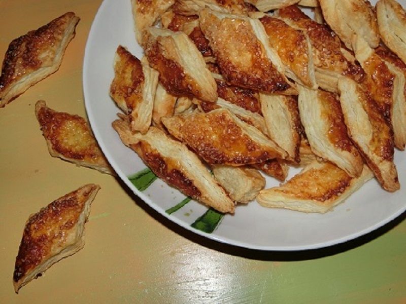 Krajanka z ciasta francuskiego Krajanka z ciasta francuskiego