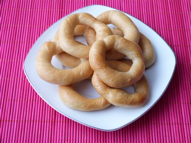 Krążki z ciasta drożdżowego