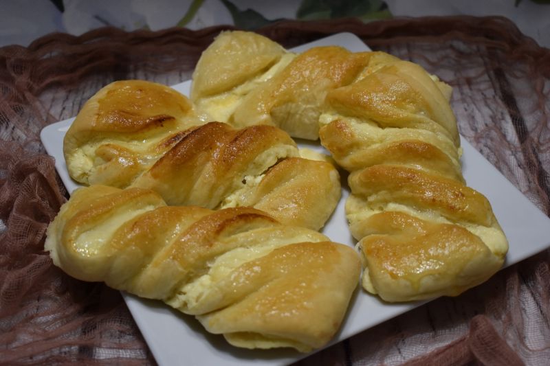 Kręcone drożdżówki