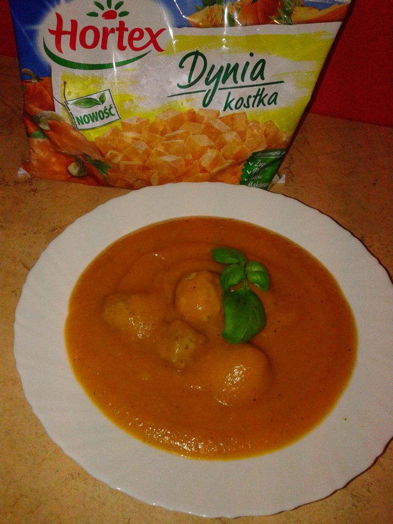 KREM DYNIOWO-ZIEMNIACZANY Z PULPECIKAMI KREM DYNIOWO-ZIEMNIACZANY Z PULPECIKAMI