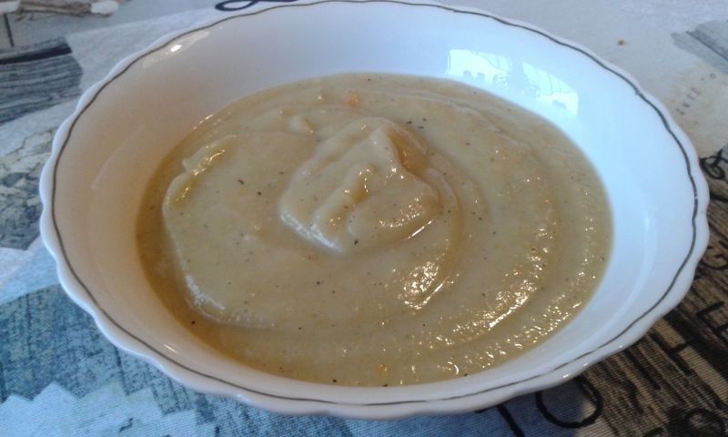 Krem kalafiorowo - cukiniowy