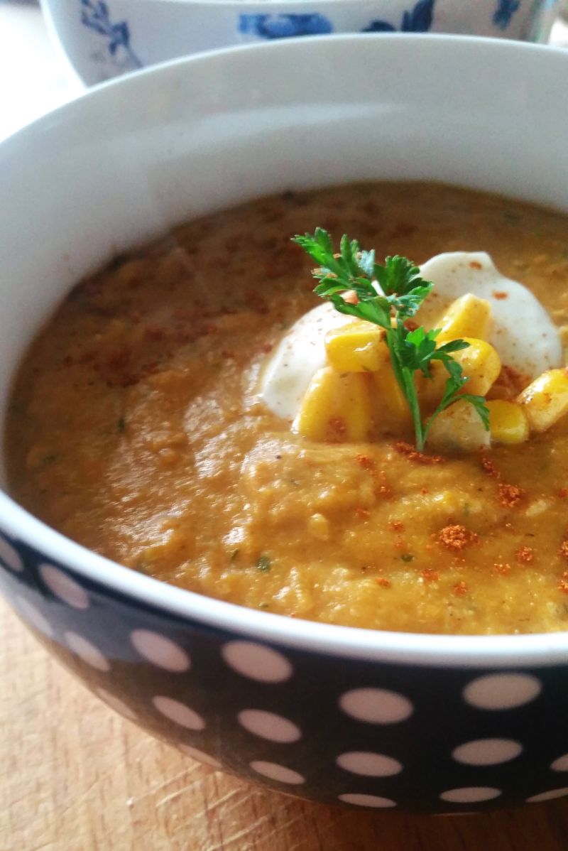 Krem kukurydziany z pieczonym batatem