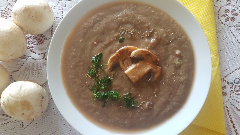 Krem pieczarkowy z serem pleśniowym Krem pieczarkowy z serem pleśniowym