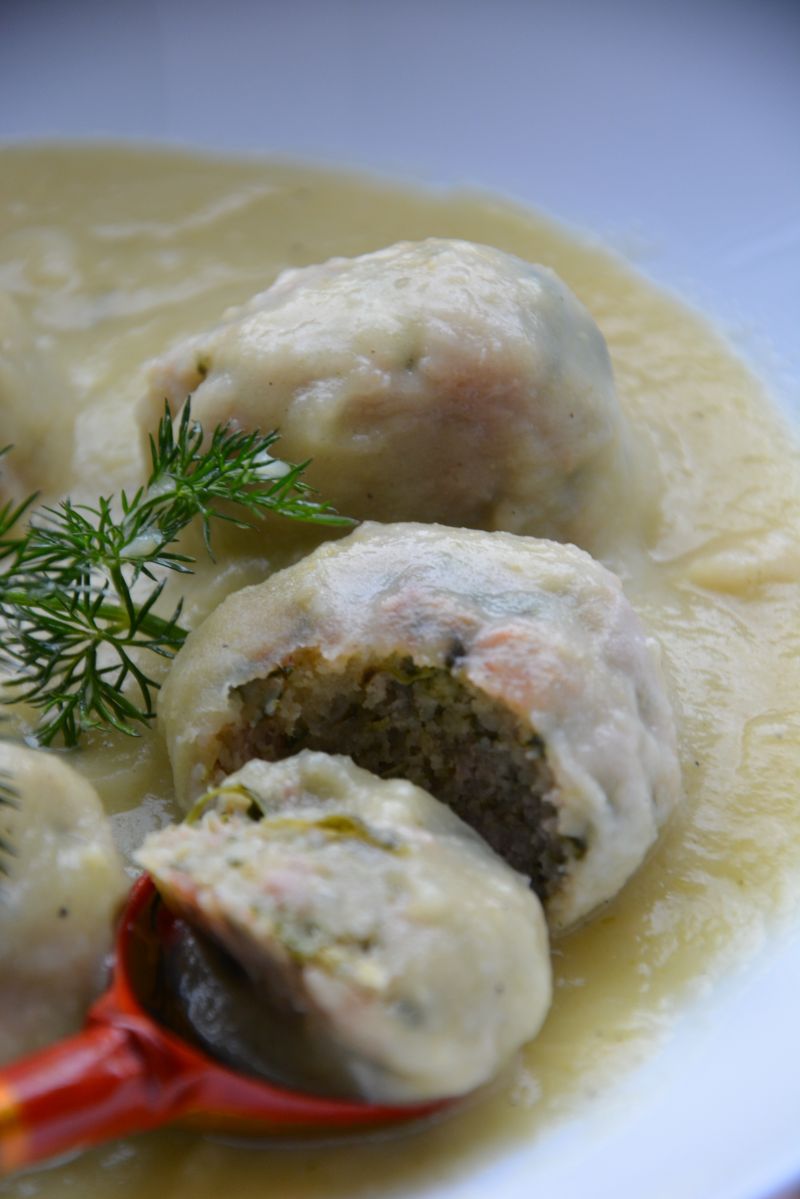 Krem selerowy z mięsno-szpinakowymi pulpetami