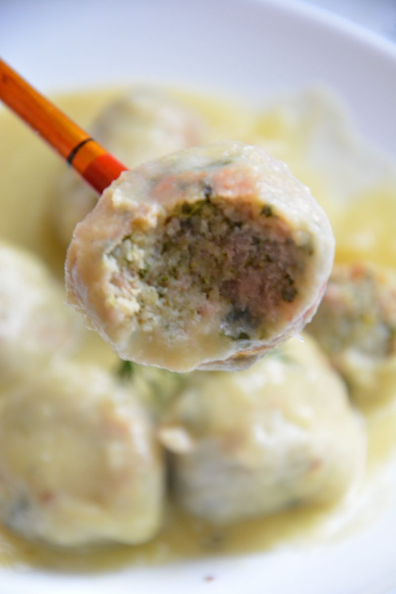 Krem selerowy z mięsno-szpinakowymi pulpetami