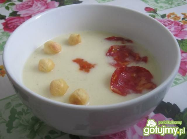 Krem szparagowy z pikantnymi dodatkami Krem szparagowy z pikantnymi dodatkami