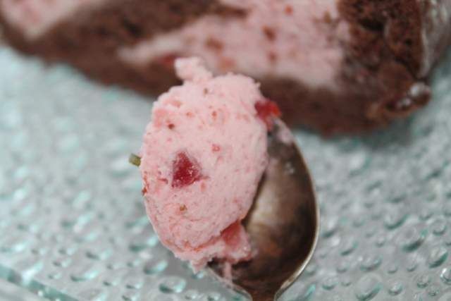 Krem truskawkowy Krem truskawkowy