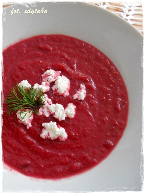 Krem z buraków z gruszką i chrzanem Krem z buraków z gruszką i chrzanem