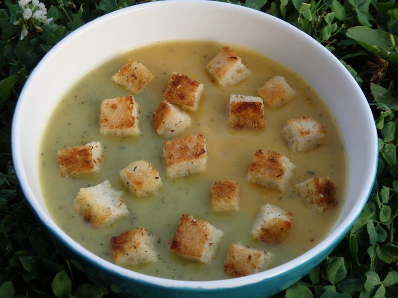 Krem z cukinii - dwa kolory i smaki Krem z cukinii - dwa kolory i smaki