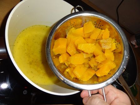 Krem z dyni z grzankami Krem z dyni z grzankami