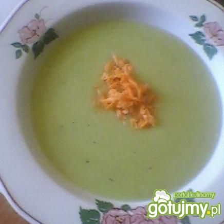 krem z groszku z tartą marchewką