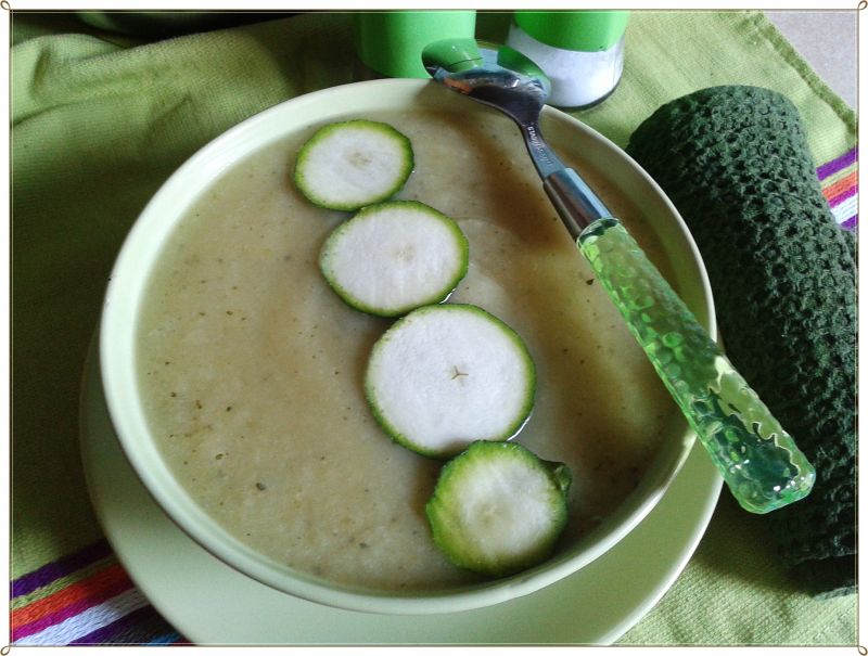 Krem z kalafiora i cukinii