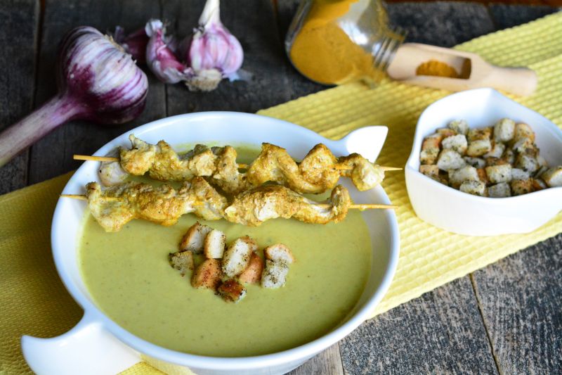 Krem z kalafiora z dodatkiem curry