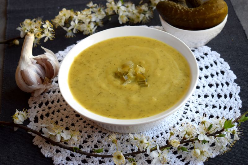 Krem z kiszonych ogórków