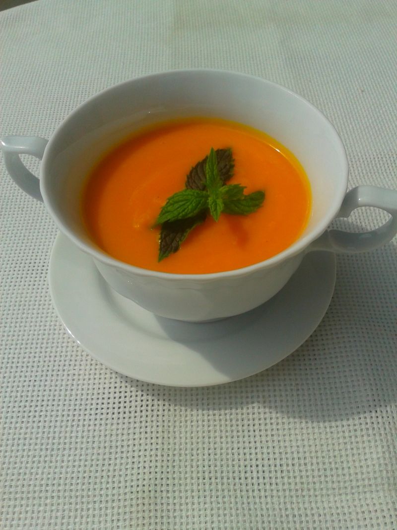 Krem z marchewki z subtelną nutą imbiru