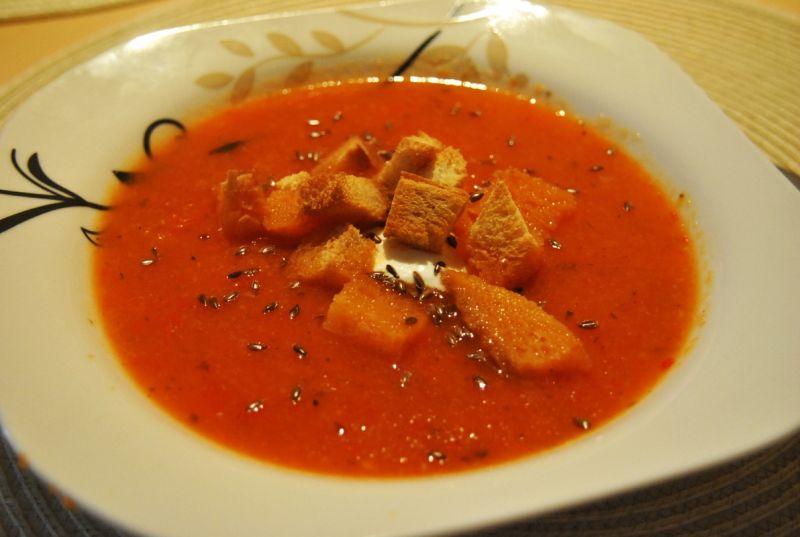 Krem z pieczonej papryki i pomidorów Krem z pieczonej papryki i pomidorów