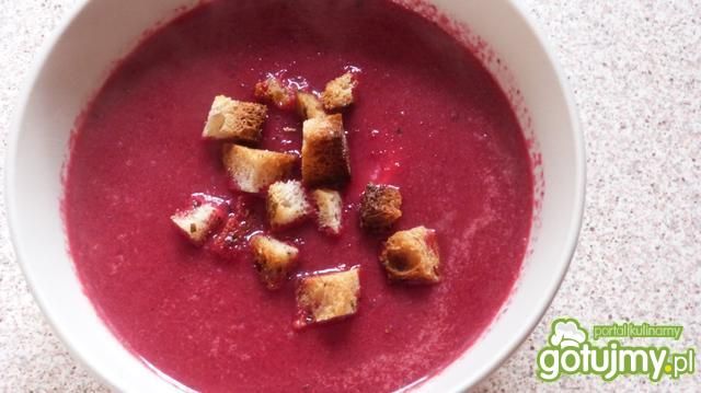 Krem z pieczonych buraków