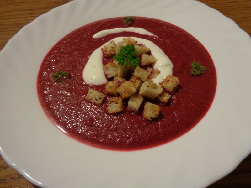 Krem z pieczonych buraków Krem z pieczonych buraków