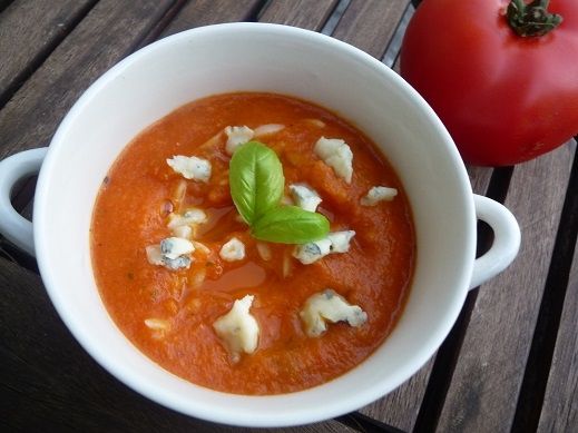 Krem z pieczonych pomidorów z lazurem