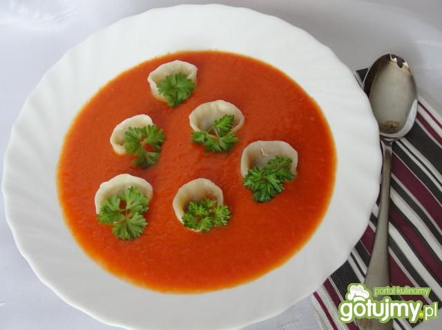 Krem z pomidorów z serowymi uszkami Krem z pomidorów z serowymi uszkami