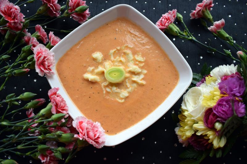 Krem z suszonych pomidorów z mascarpone