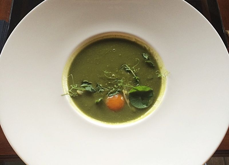 Krem z zielonej soczewicy z avocado