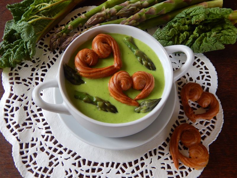 Krem z zielonych szparagów