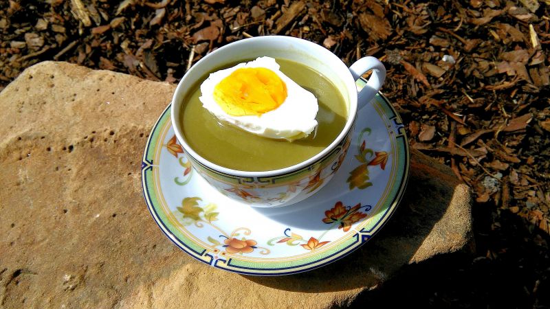 Krem ze szczawiu z jajkiem Krem ze szczawiu z jajkiem