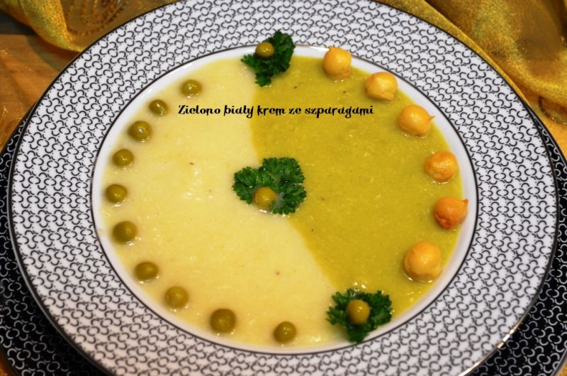 Krem ze szparagów biało zielony