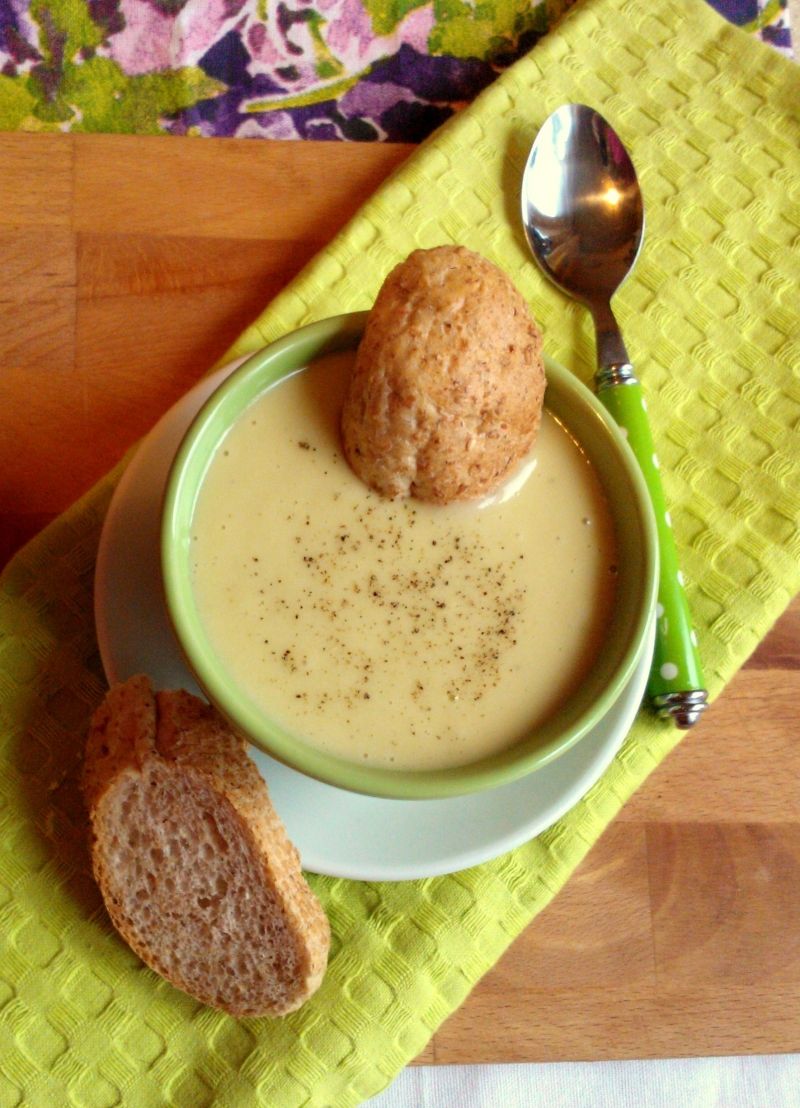 Krem ziemniaczany z porem i serkiem topionym