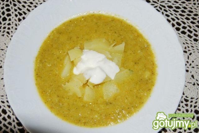 Kremowa brokułowa z ziemniakiem