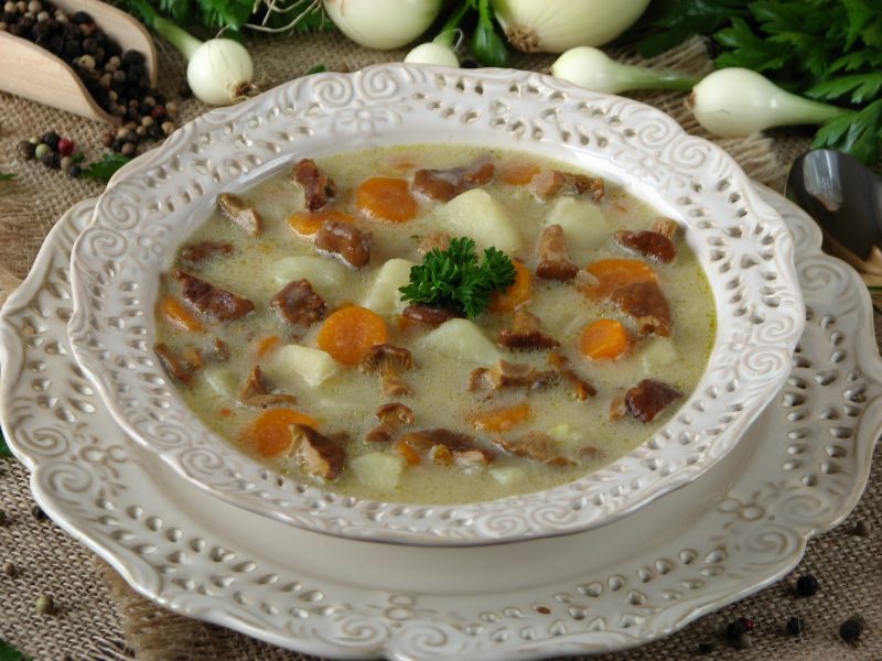 Kremowa zupa kurkowa